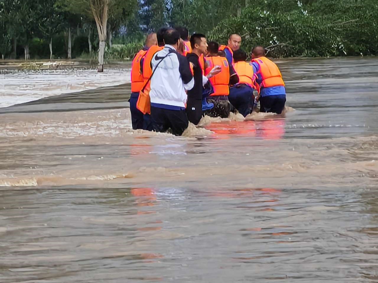 【防汛救灾 央企行动】中国联通全力以赴做好黑龙江省防汛救灾通信保障