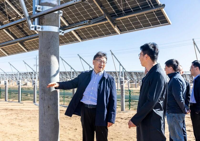 三峡集团副总经理王良友调研三峡集团库布其基地项目