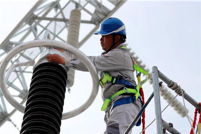 安徽涡阳：建电网 保供应